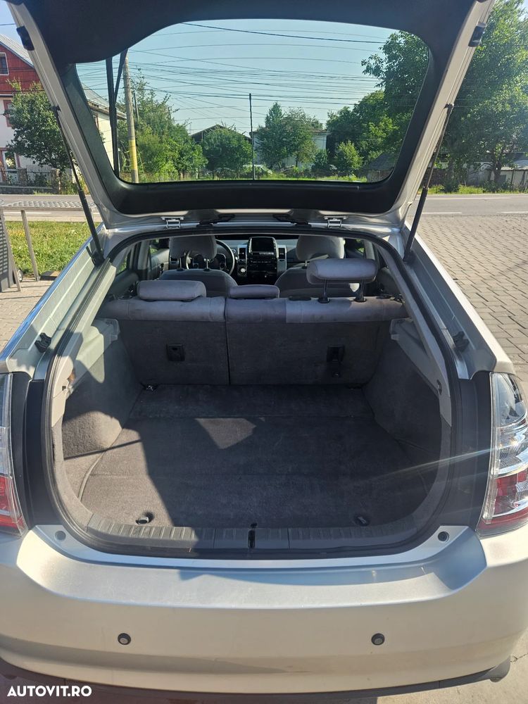 Toyota Prius - 9