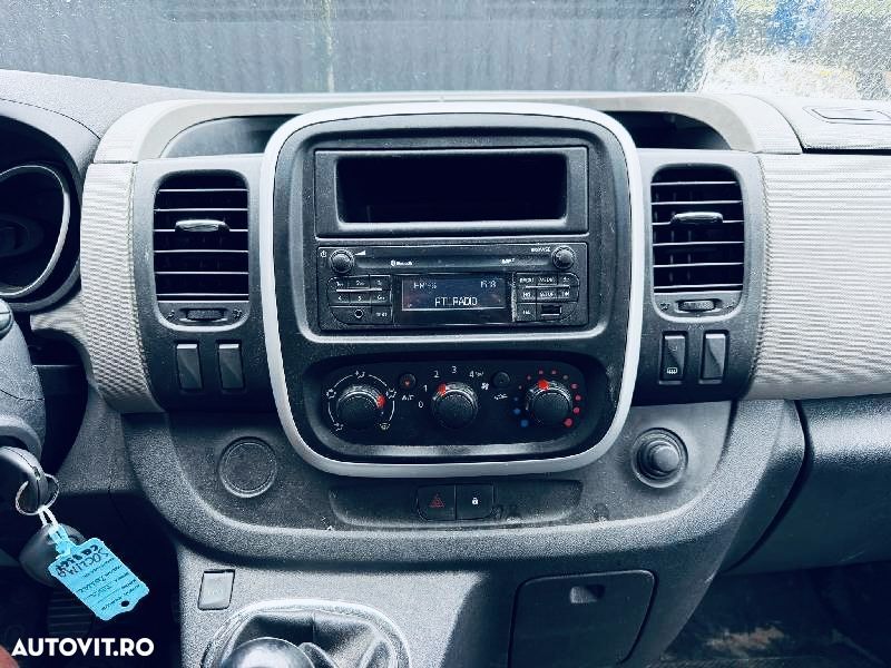 Renault Trafic Grand Combi Authentique - 19