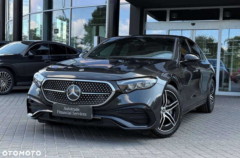 Mercedes-Benz E-Class 2025 photo 2