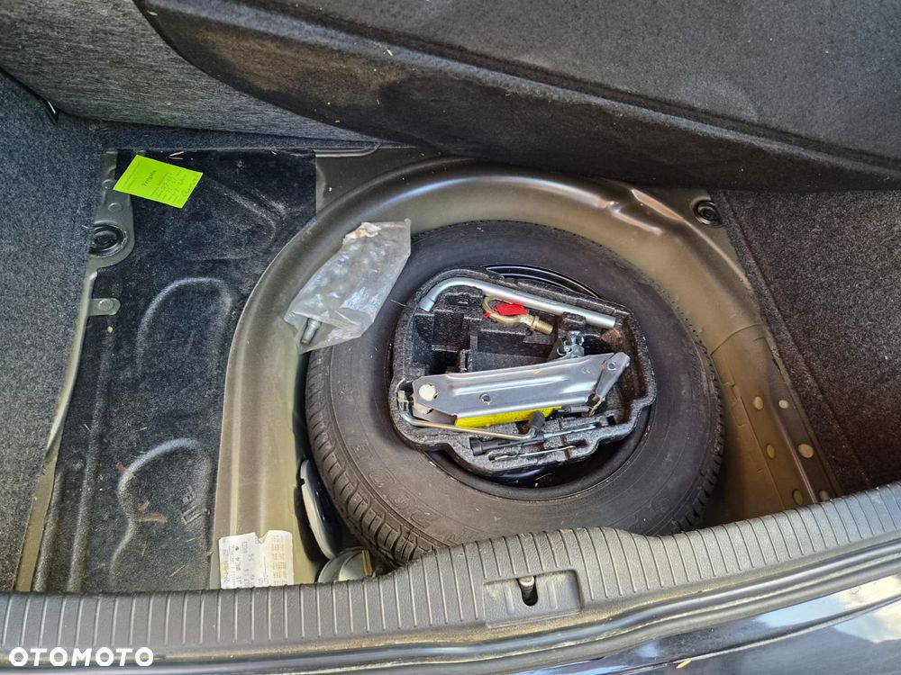 Volkswagen Golf 1.6 Basis - 9