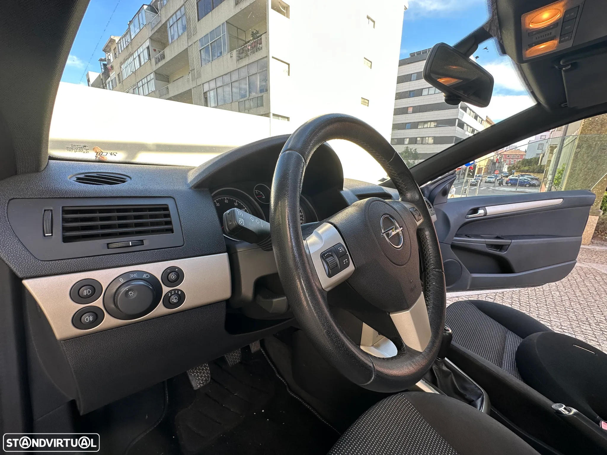 Opel Astra Cabrio TwinTop 1.6 - 23