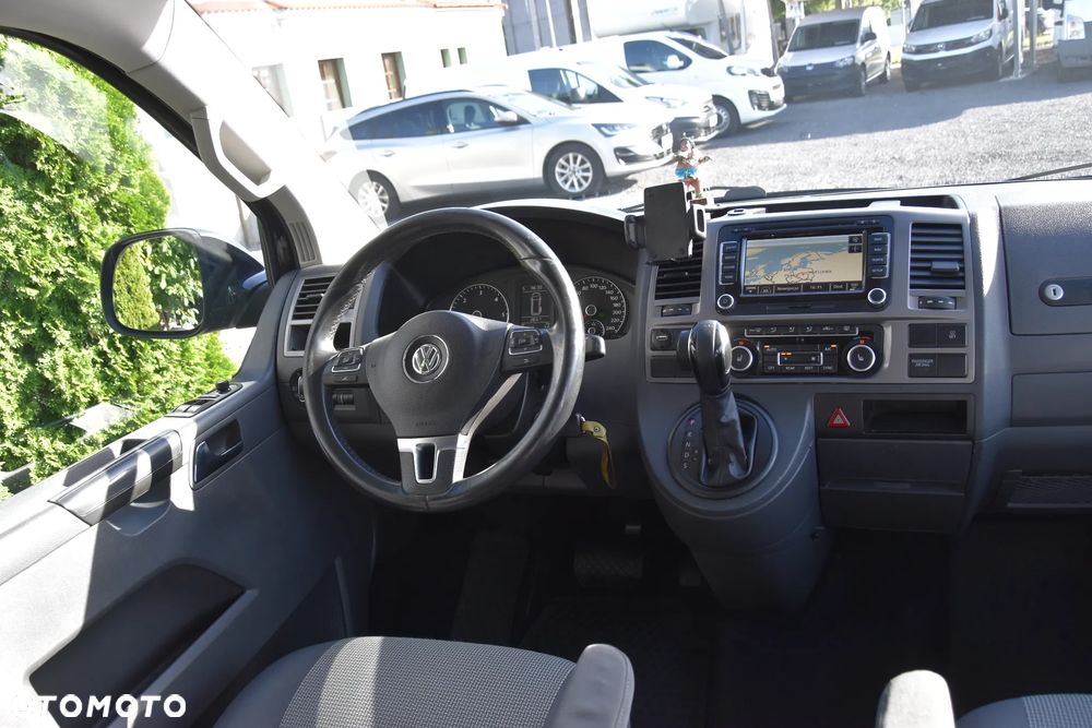 Volkswagen Caravelle 2013