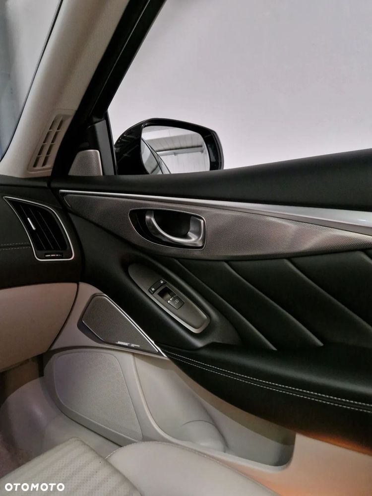 Infiniti Q50 Q50S Hybrid AWD Sport Tech - 27