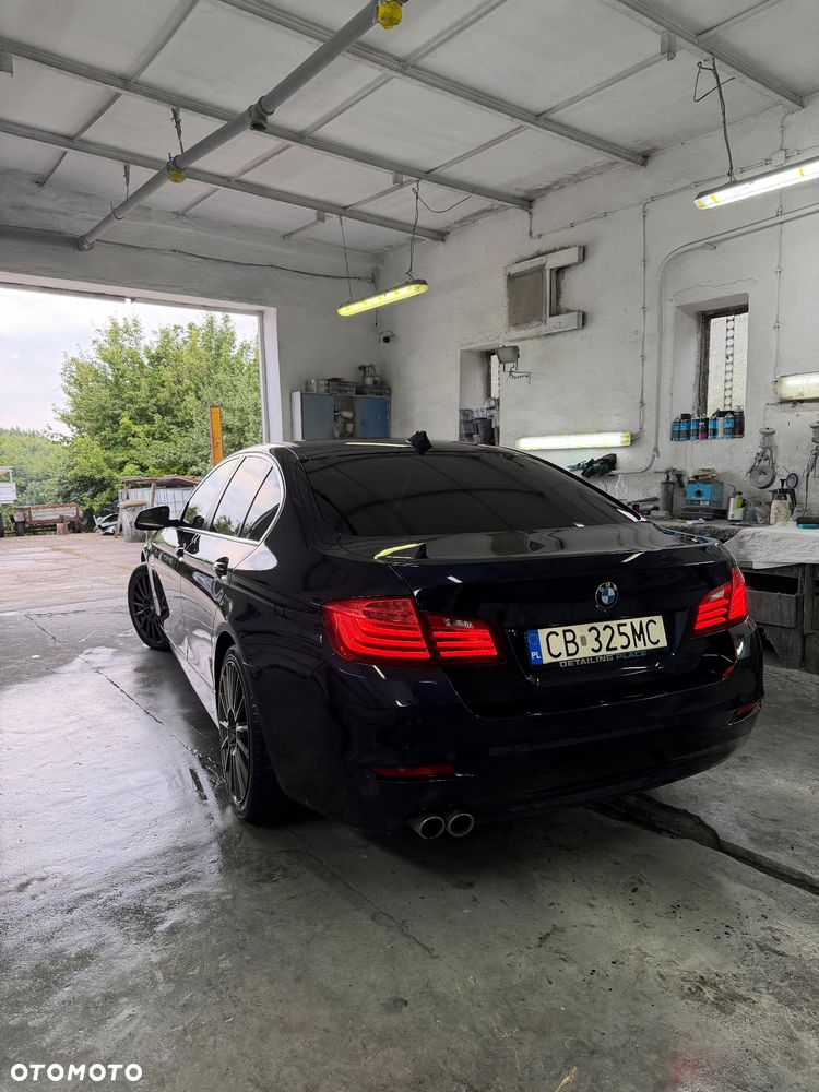 BMW Seria 5 530d xDrive Luxury Line - 1