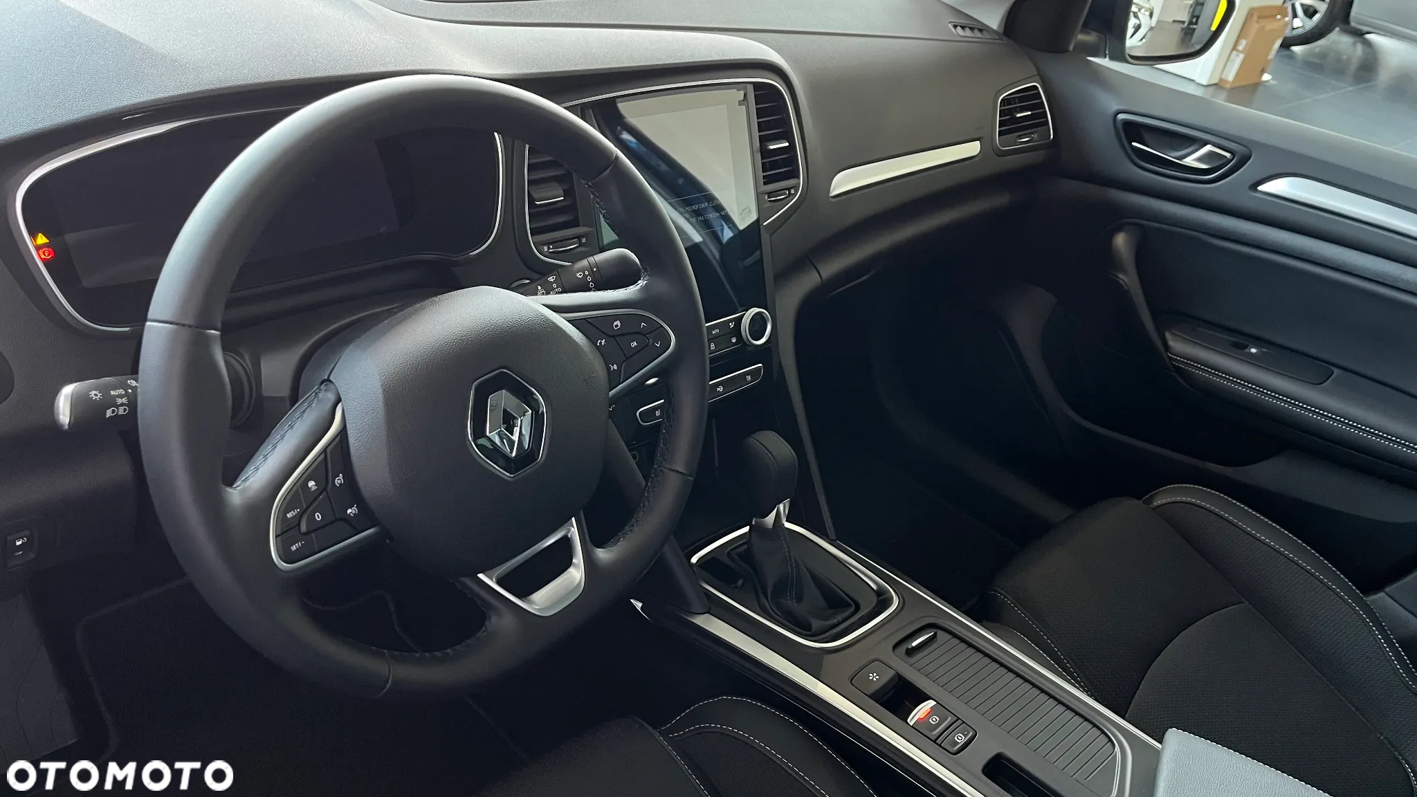 Renault Megane 1.3 TCe FAP Techno EDC - 6