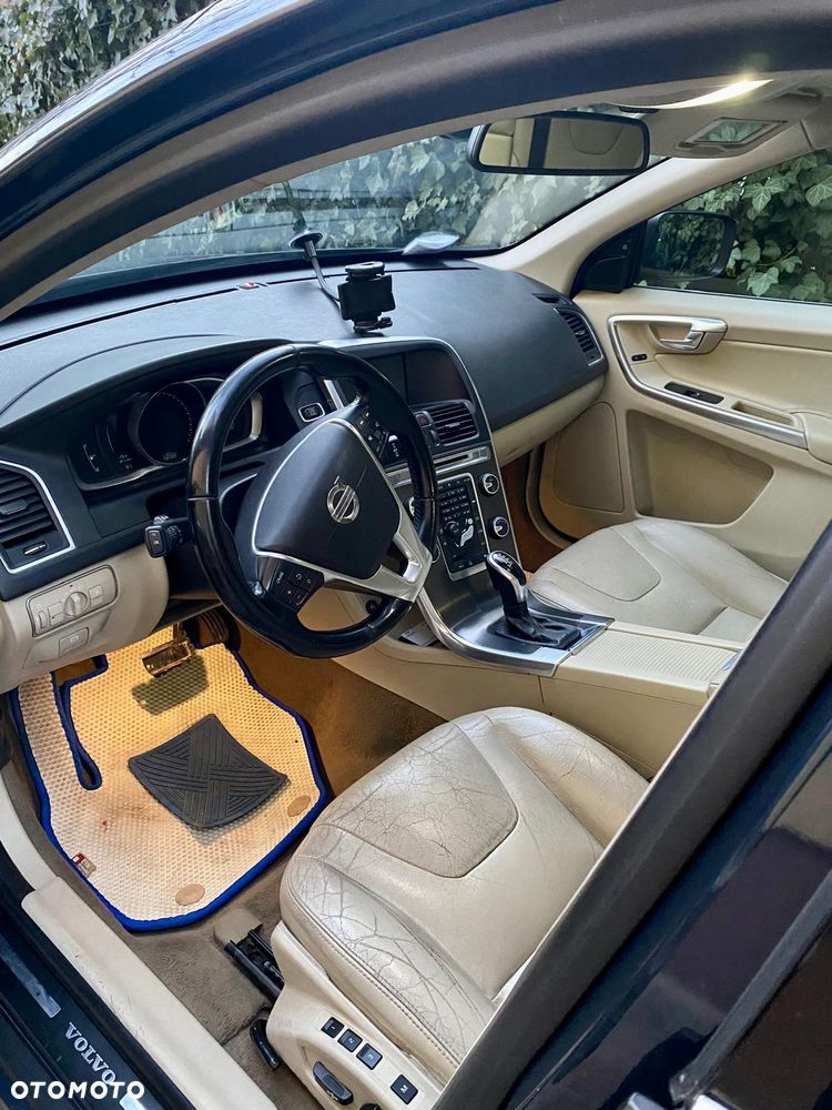 Volvo XC 60 T5 Geartronic Momentum - 8