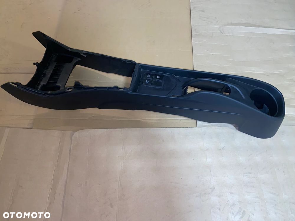 Tunel środkowy 58910-0D290 Toyota Yaris III lift 2019r  OE - 1