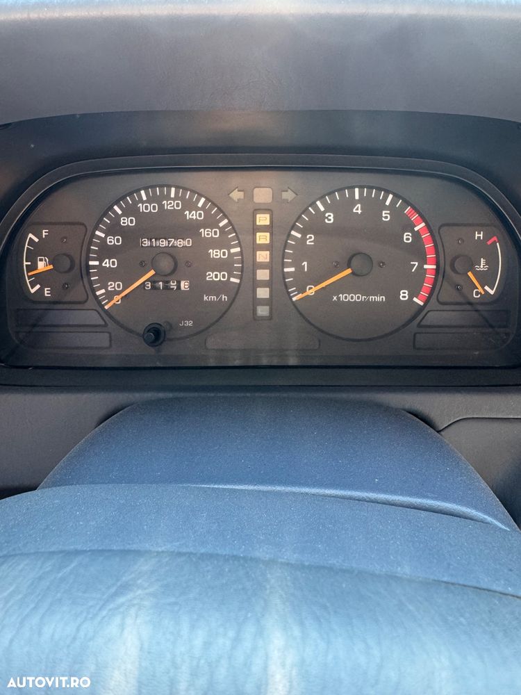 Toyota Land Cruiser - 5