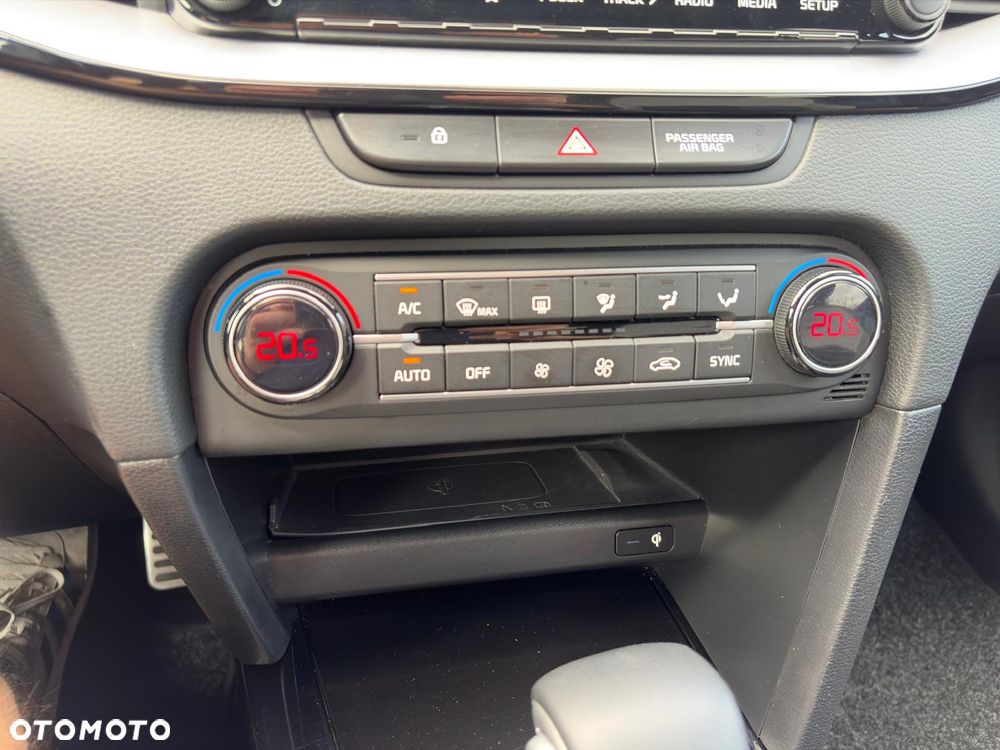 Kia Ceed 1.6 CRDi GT Line DCT - 32