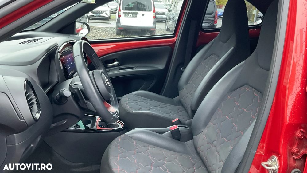 Toyota Aygo X 1.0l CVT Limited Edition - 11