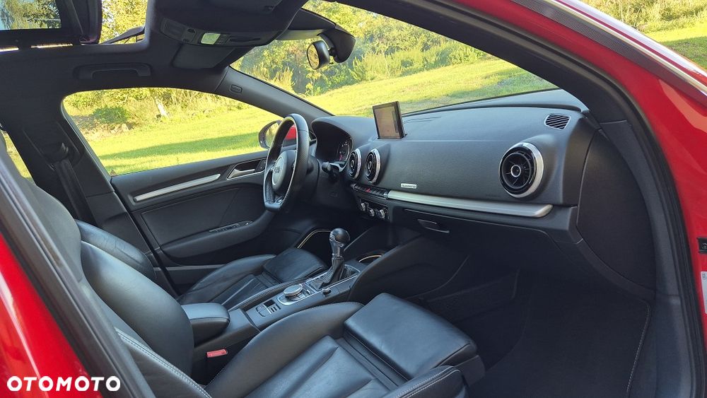 Volkswagen Golf - 23