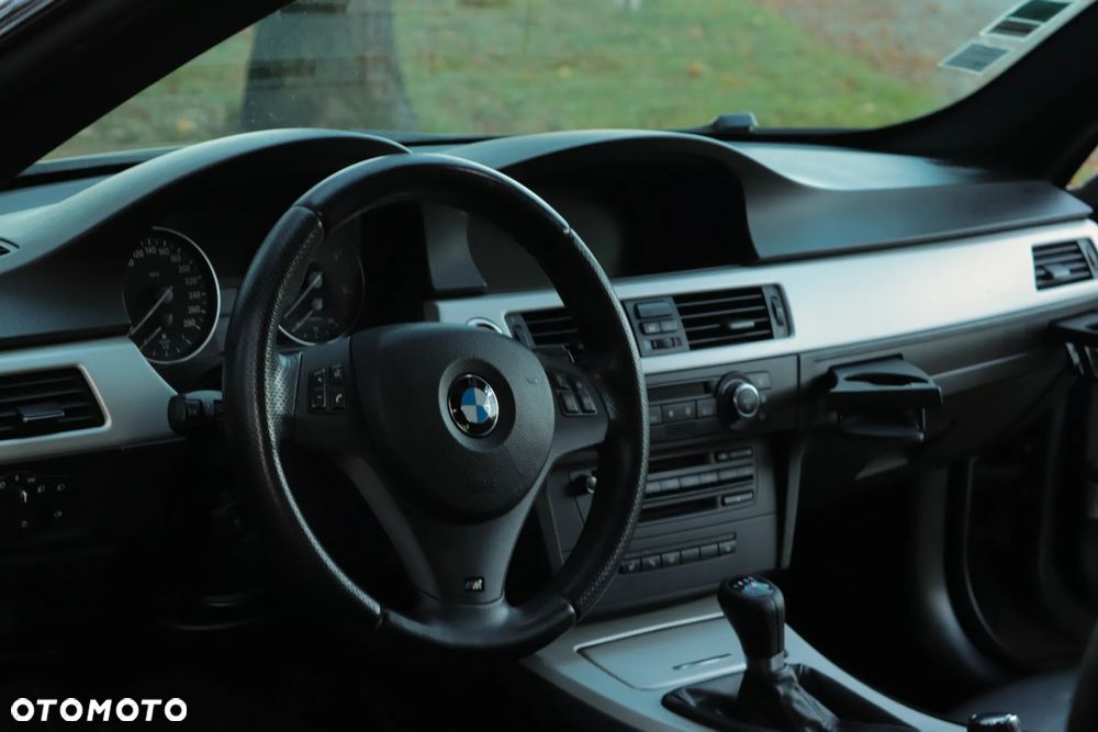 BMW Seria 3 330d Coupe - 19