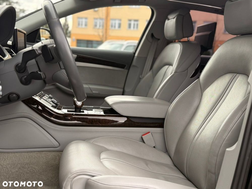Audi A8 - 5