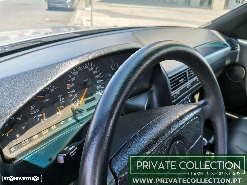 Mercedes-Benz SL 320 Standard - 25