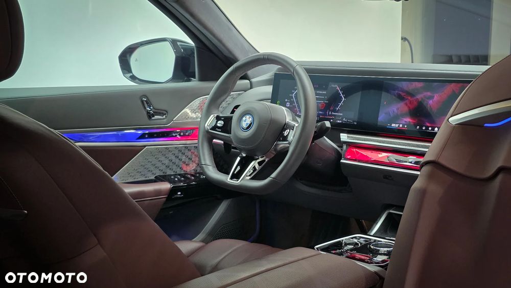 BMW Seria 7 M760e PHEV xDrive sport - 30