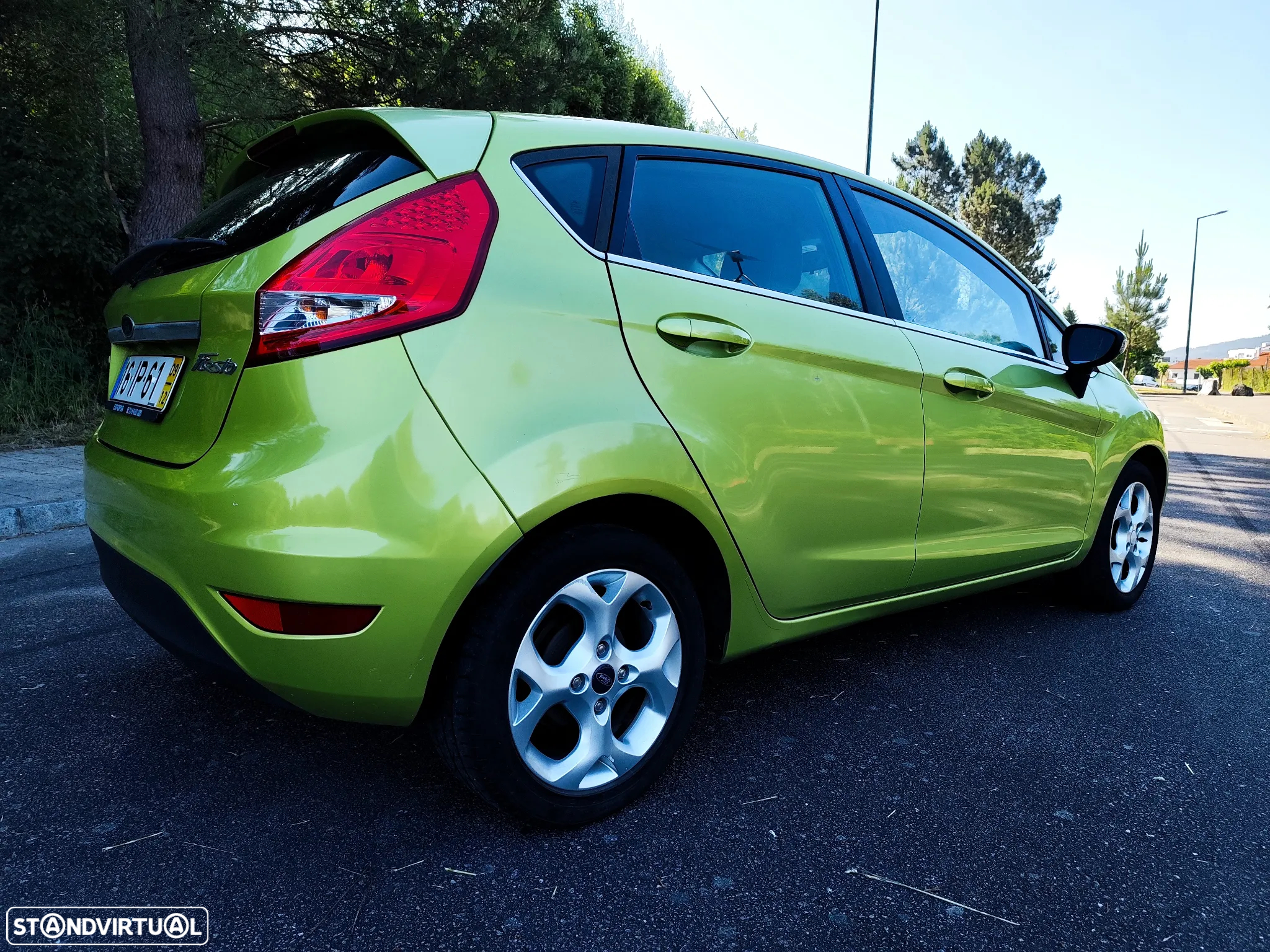 Ford Fiesta 1.4 TDCi Ambiente - 4