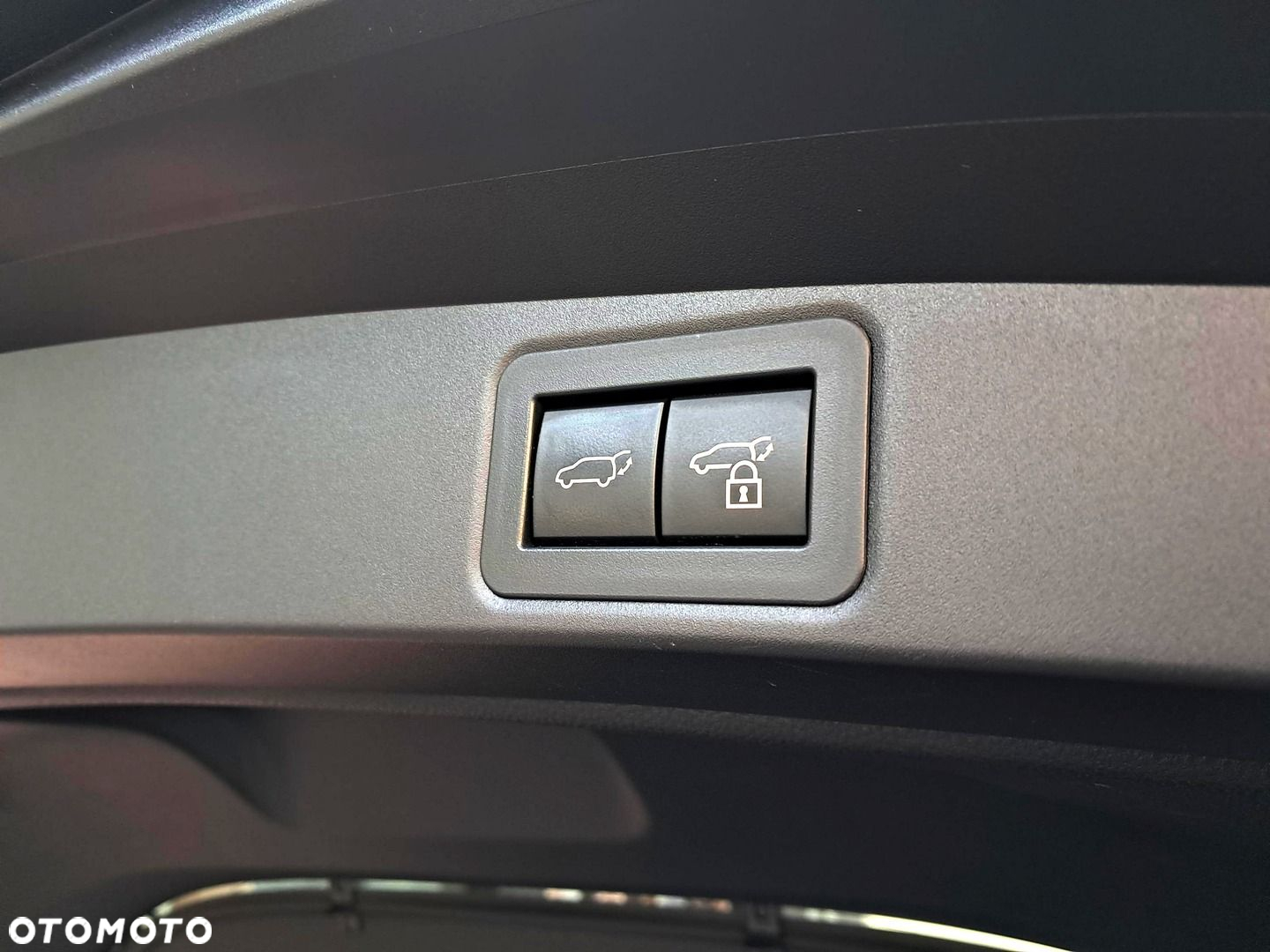 Toyota Corolla - 13