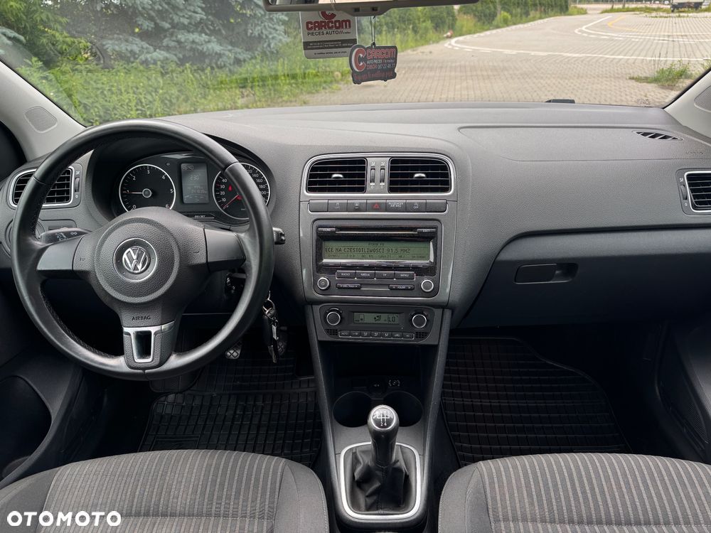 Volkswagen Polo - 13