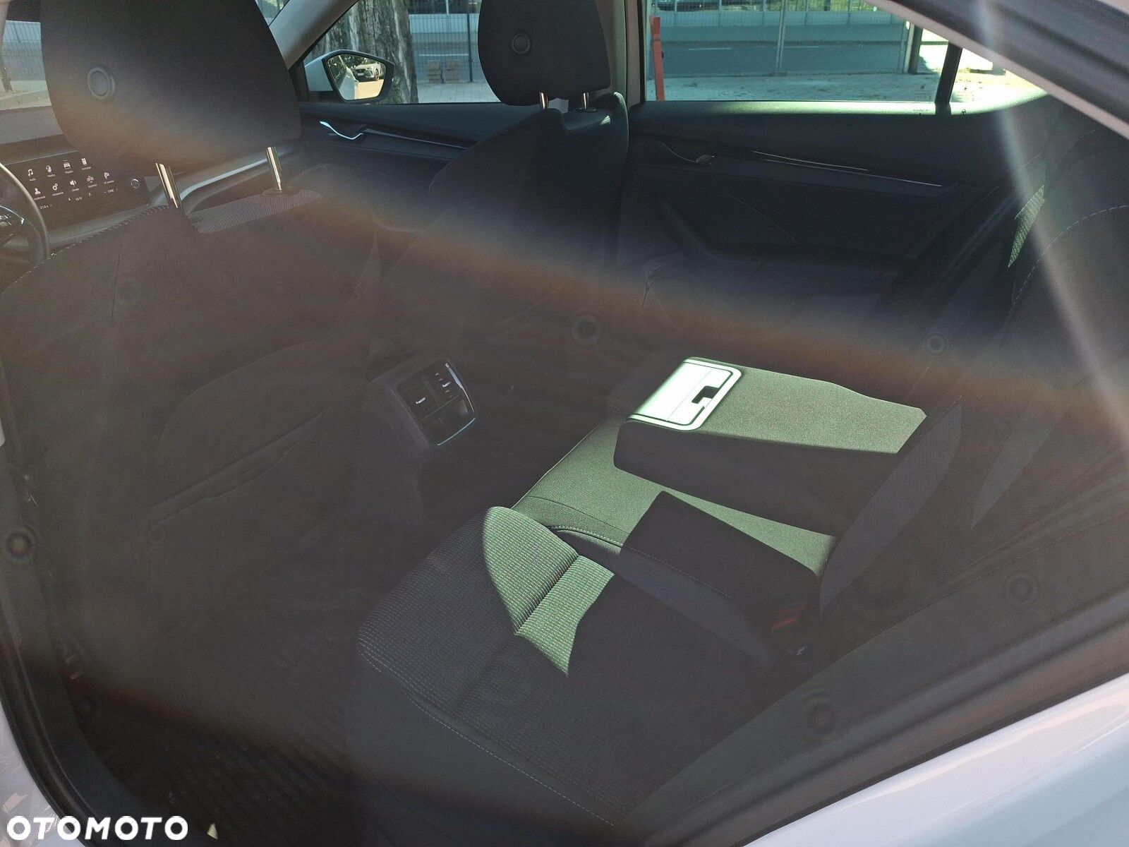 Skoda Octavia 2.0 TDI Ambition DSG - 19