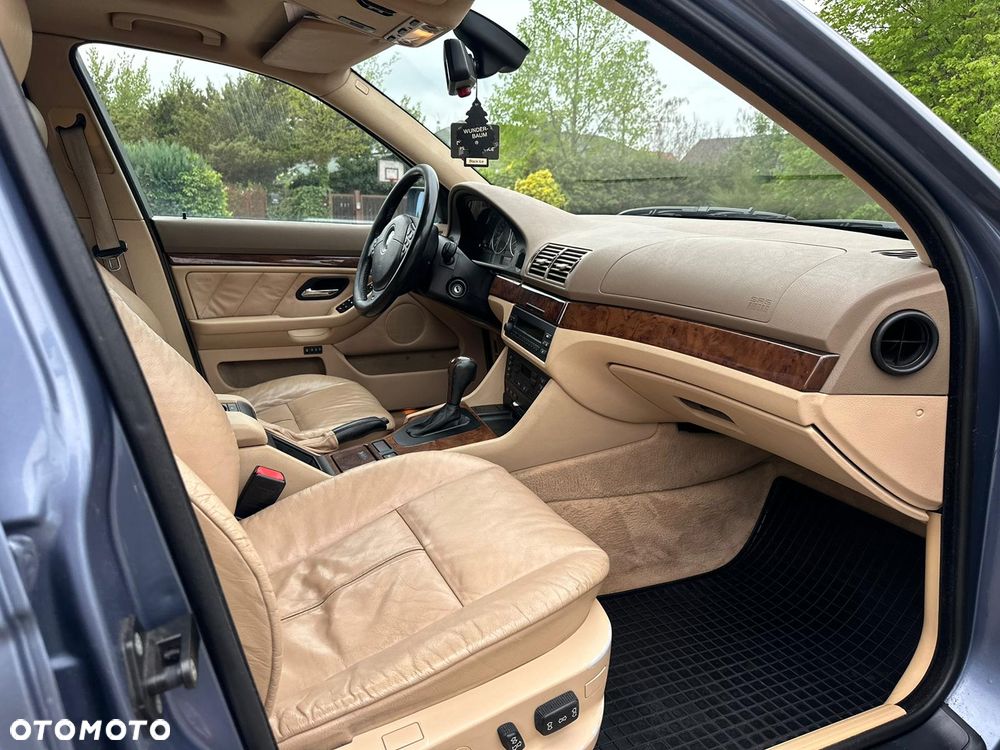 BMW Seria 5 - 10
