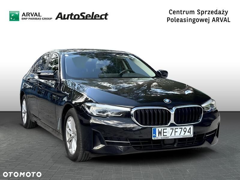 BMW Seria 5 530i xDrive mHEV - 8