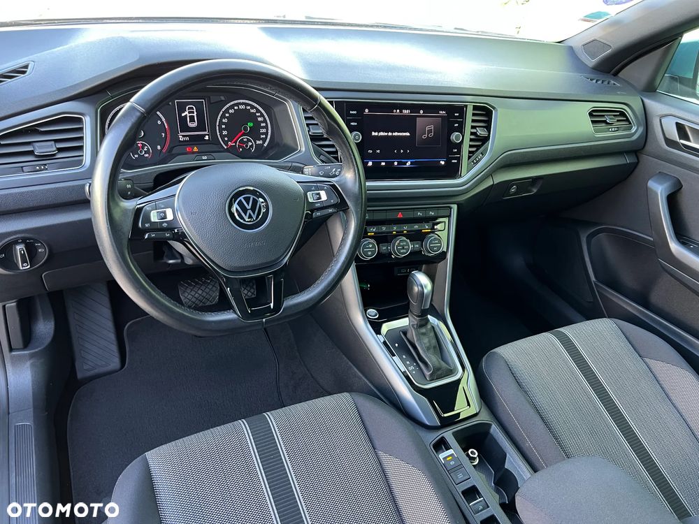 Volkswagen T-Roc - 16