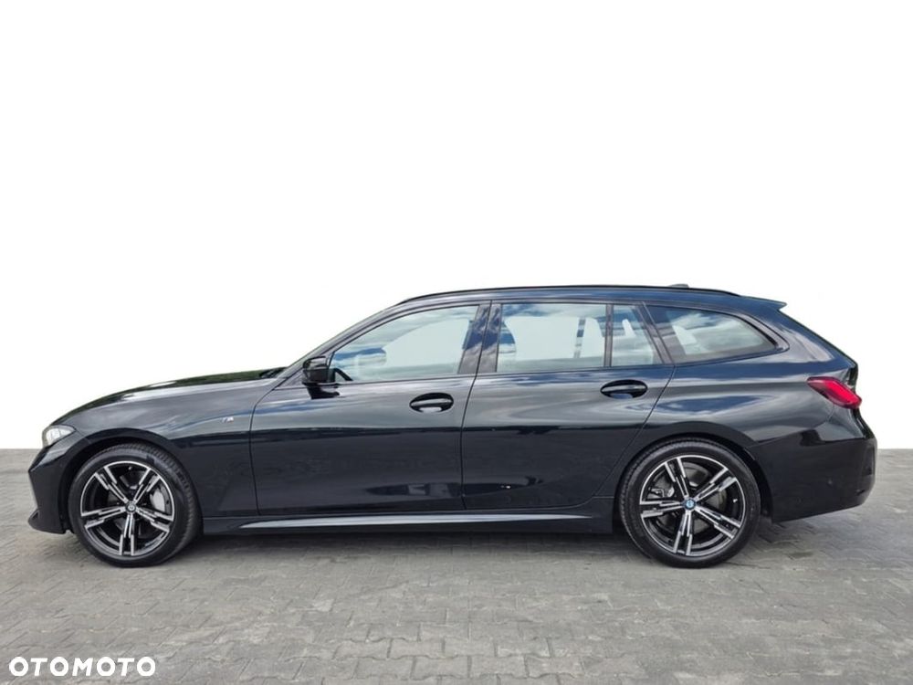 BMW Seria 3 330i xDrive M Sport - 9