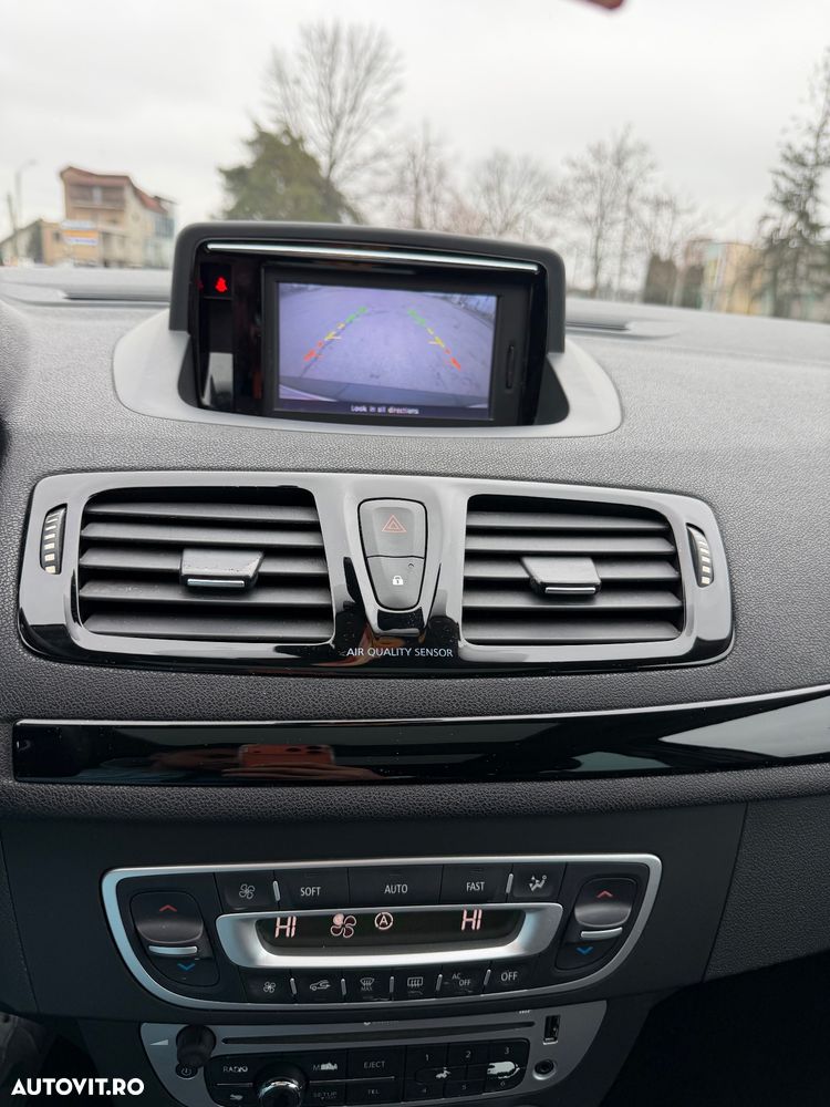 Renault Megane ENERGY dCi 110 Start & Stop Bose Edition - 4