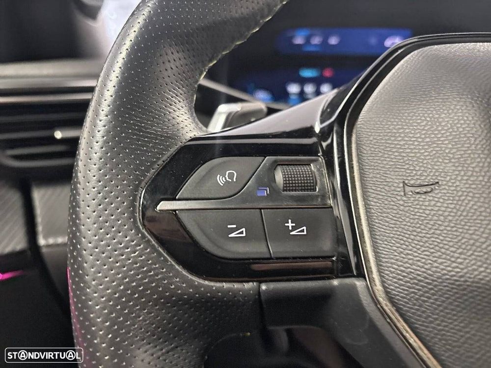 Peugeot 2008 1.5 BlueHDi GT EAT8 - 16