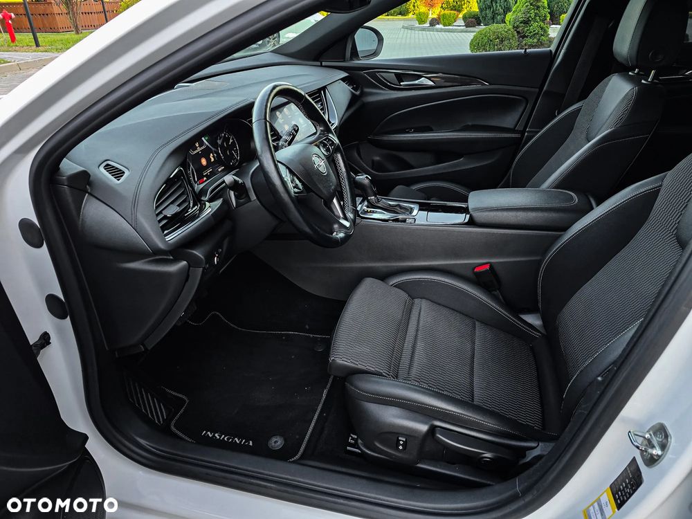 Opel Insignia - 27