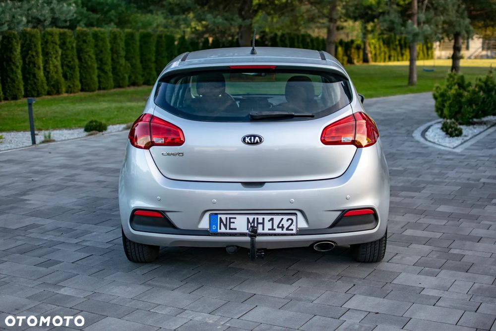 Kia Ceed - 22