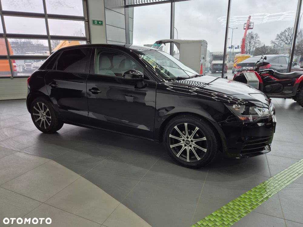 Audi A1 Sportback 1.6 TDI Attraction - 6