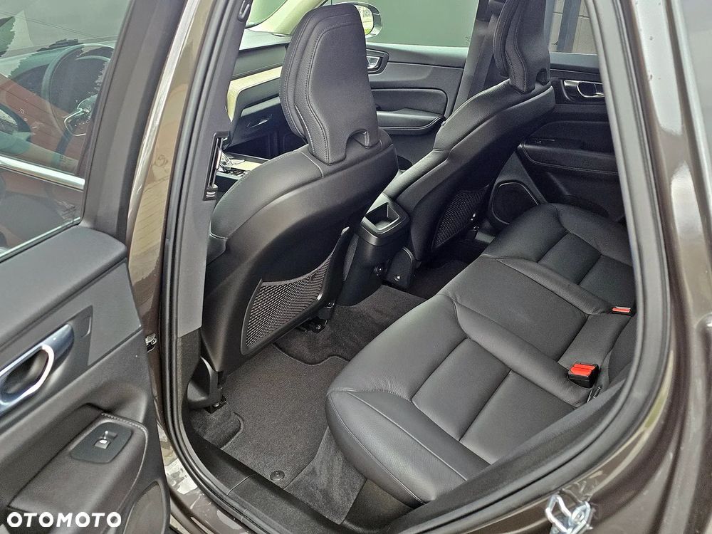 Volvo XC 60 B4 D Geartronic Inscription - 34