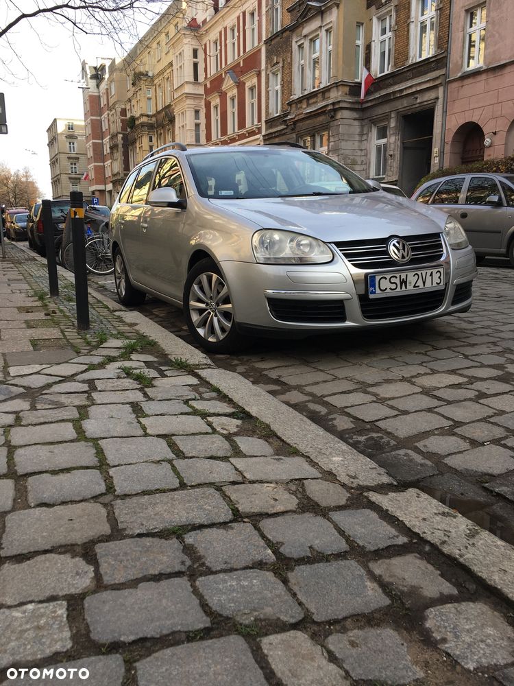 Volkswagen Golf Variant - 1
