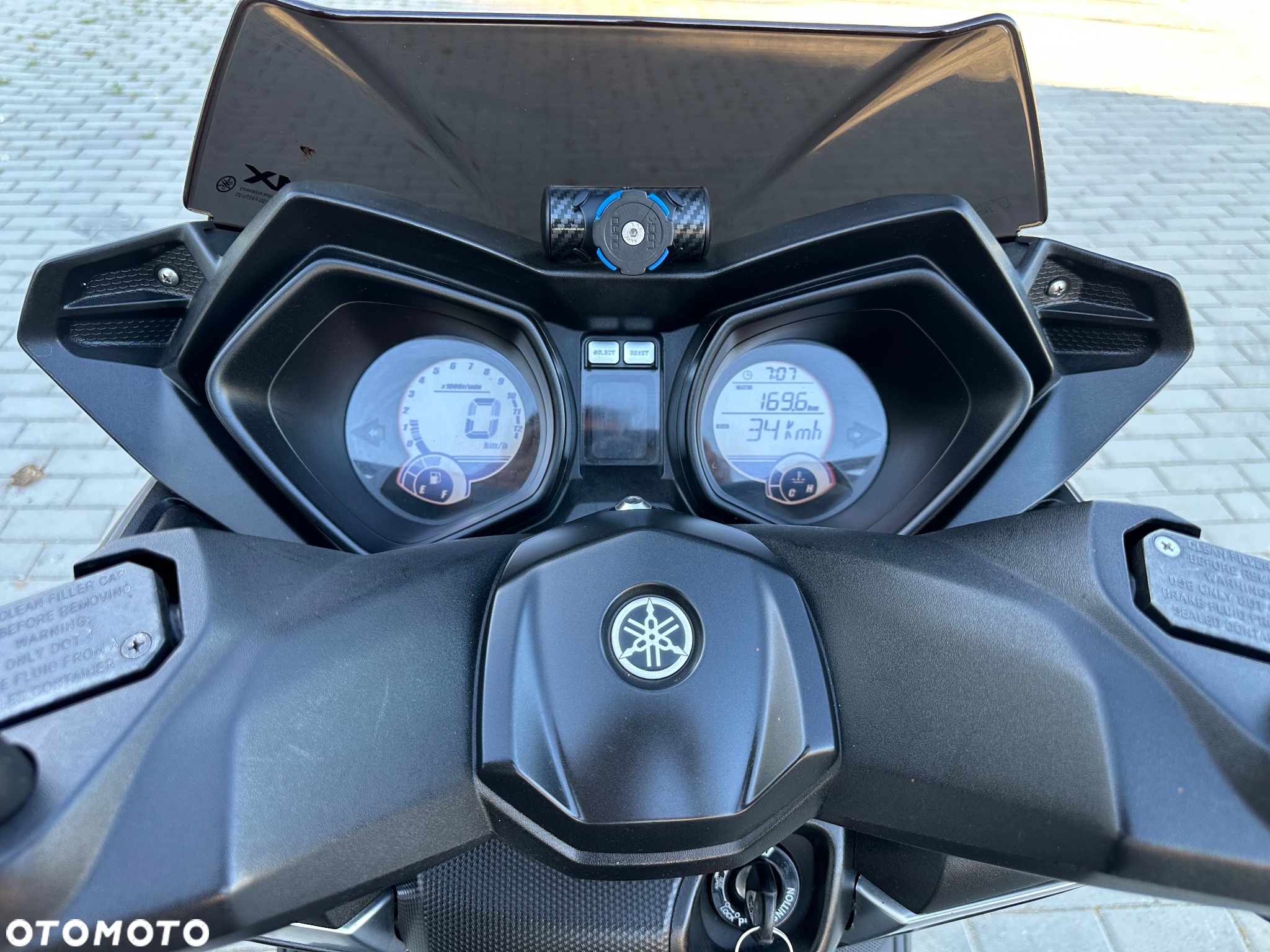 Yamaha X-max - 12
