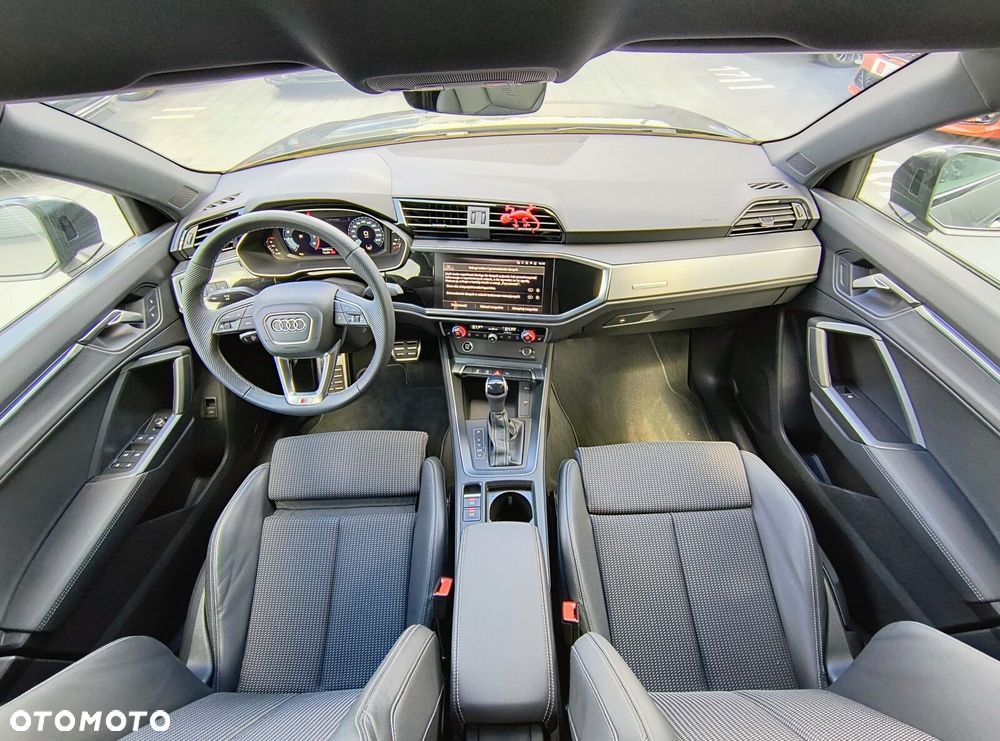 Audi Q3 - 11