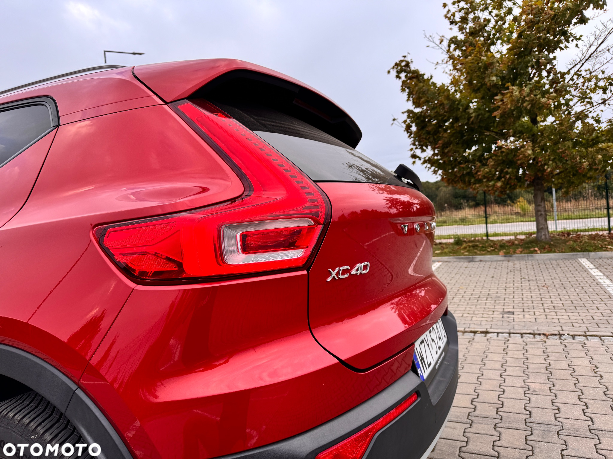 Volvo XC 40 T5 AWD Geartronic Momentum Pro - 8