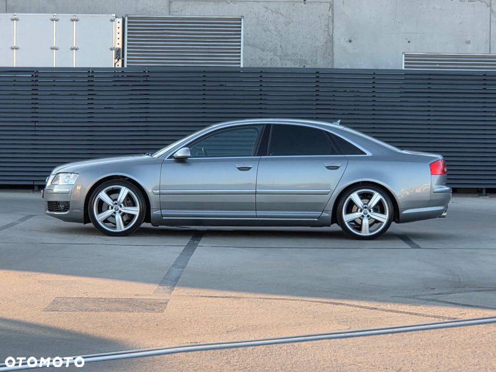 Audi A8 4.2 FSI Quattro - 6