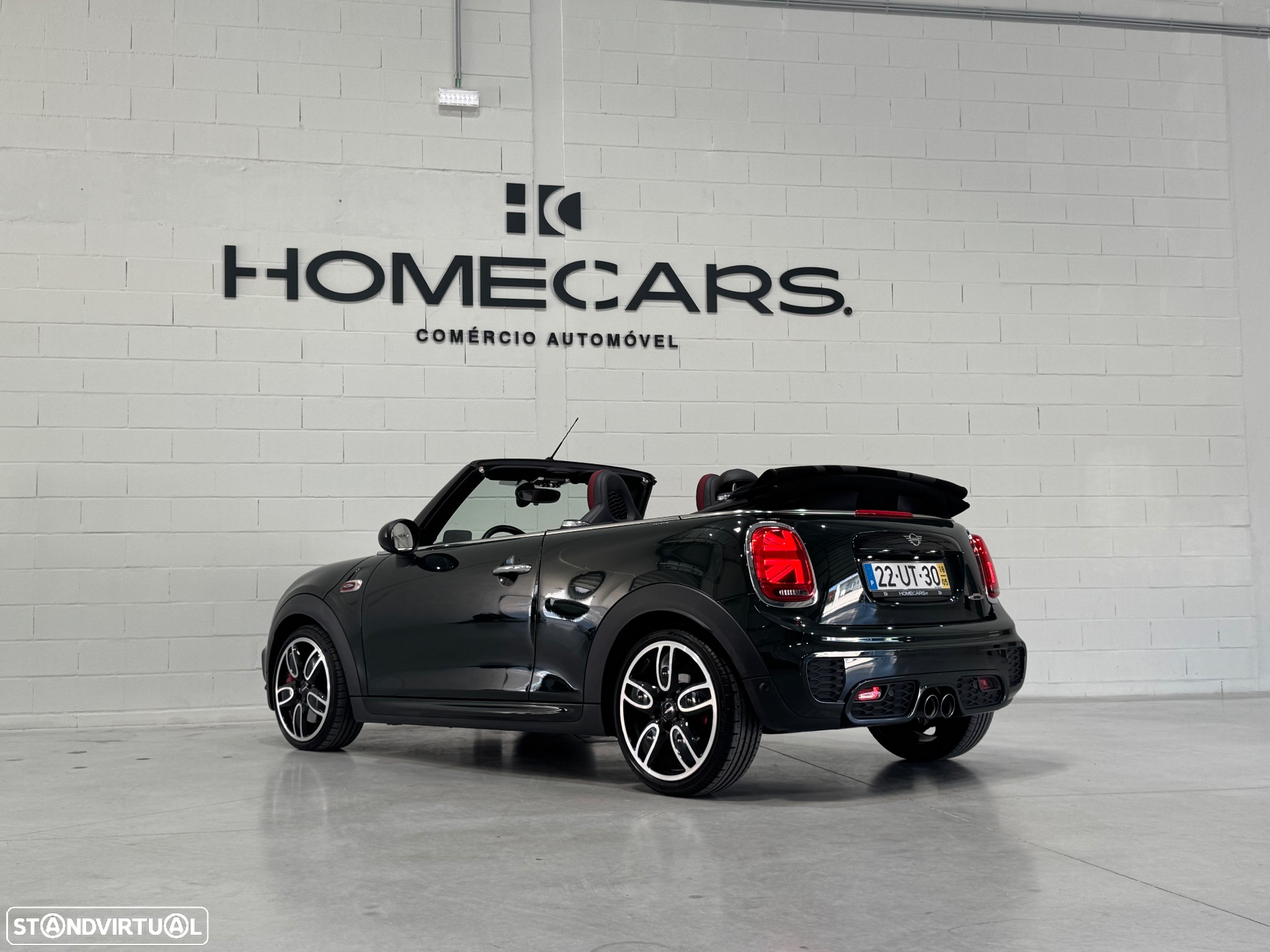 MINI Cabrio John Cooper Works - 22