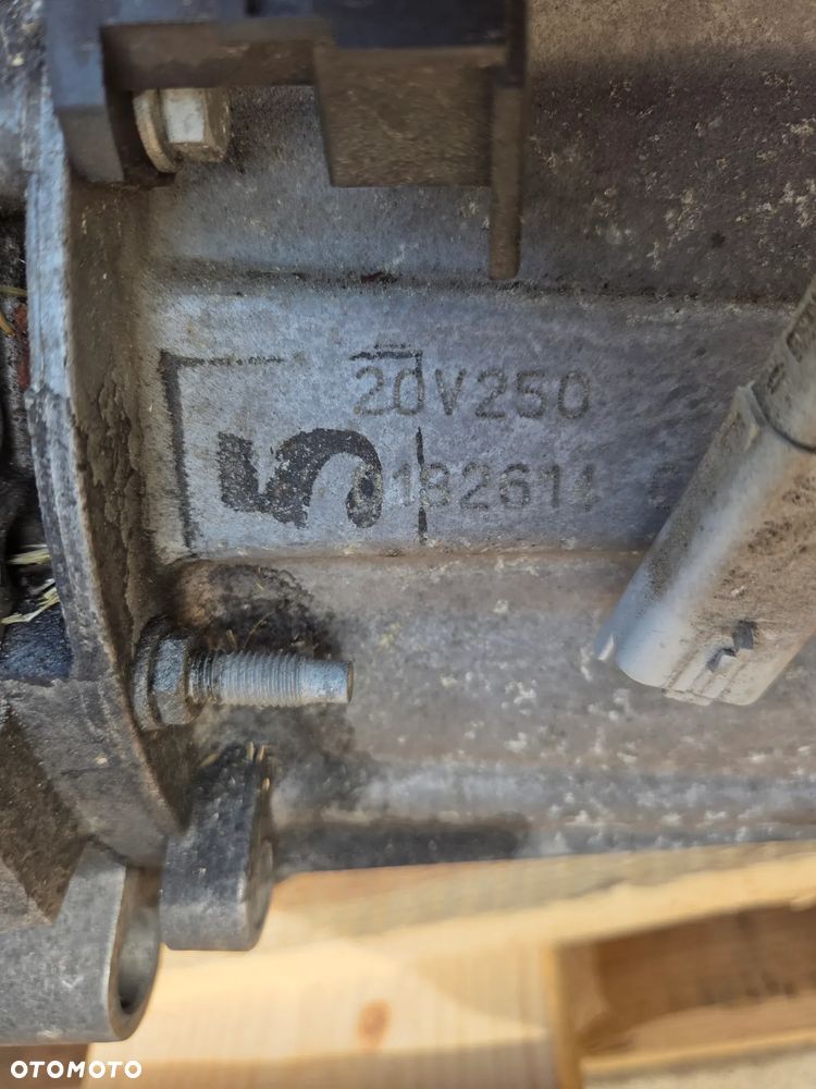 Skrzynia biegów 1.5 BLUE HDI 20V250 Peugeot 308 T9 - 11