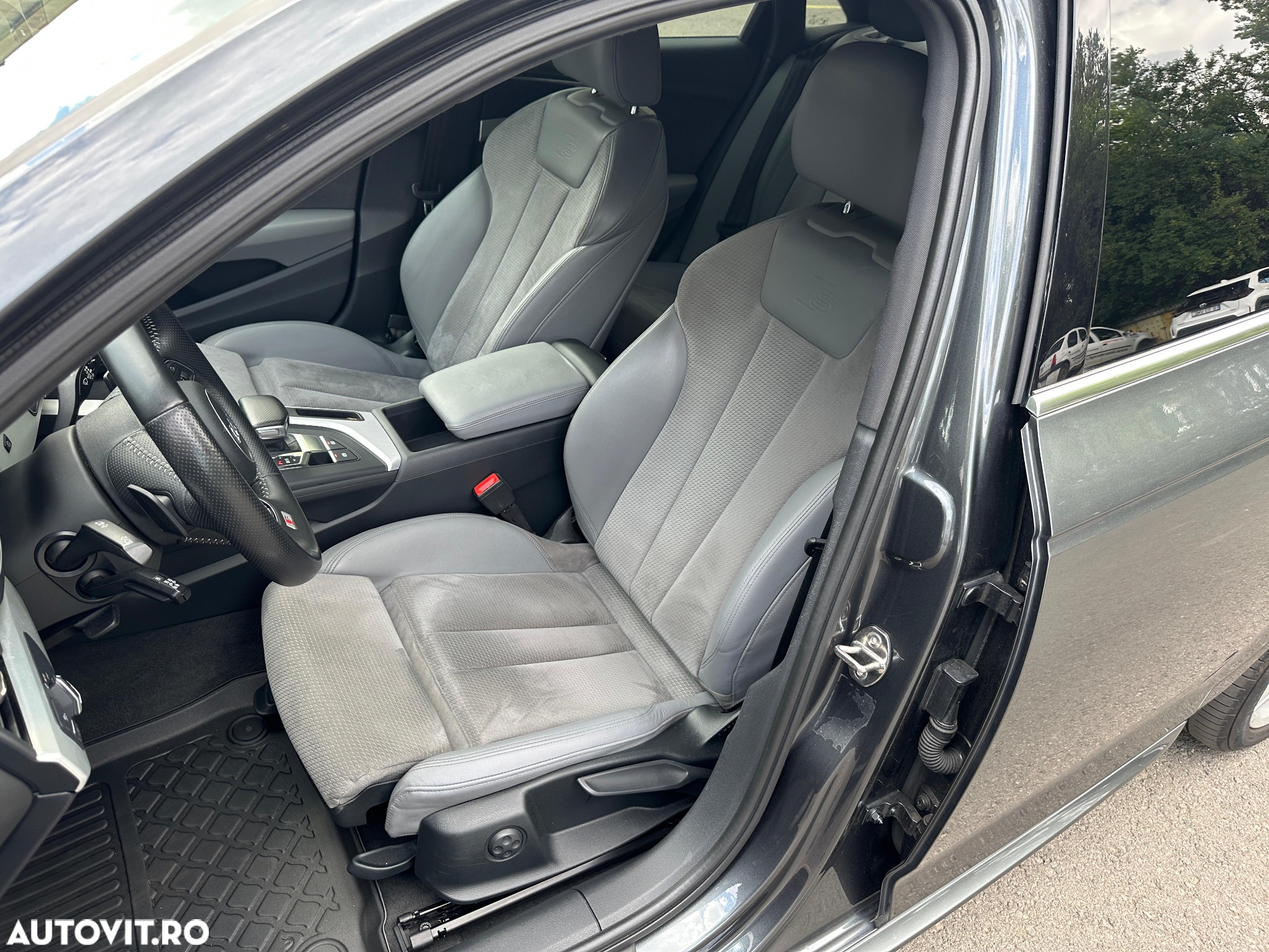 Audi A4 Avant 2.0 40 TDI quattro S tronic S Line - 11
