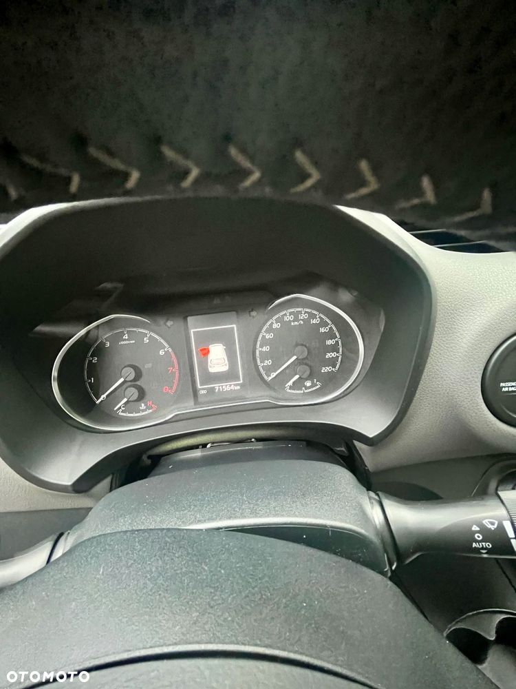 Toyota Yaris - 21