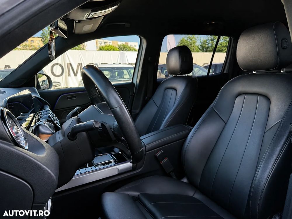 Mercedes-Benz GLB - 13