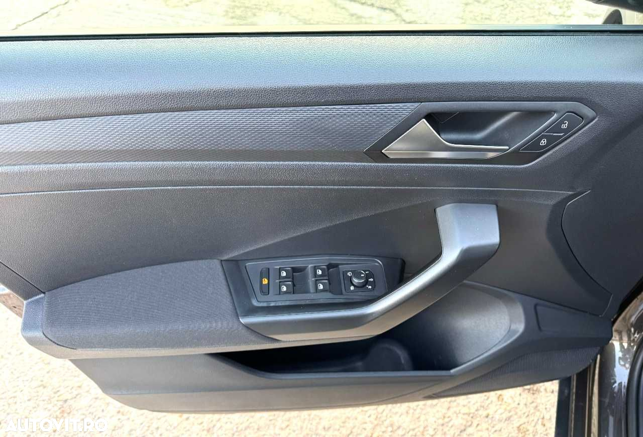 Volkswagen T-ROC 1.6 TDI Design - 14