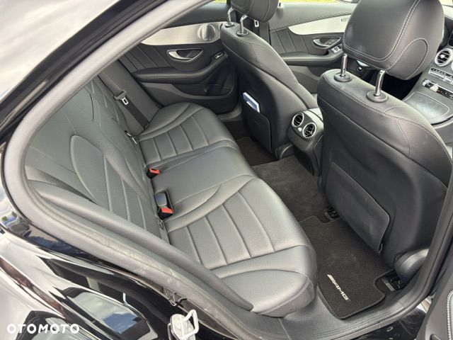 Mercedes-Benz Klasa C 200 9G-TRONIC - 11