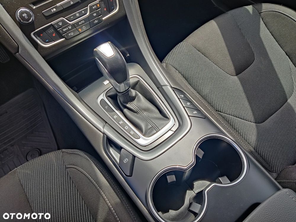 Ford Mondeo 2.0 TDCi Titanium 4WD PowerShift - 11