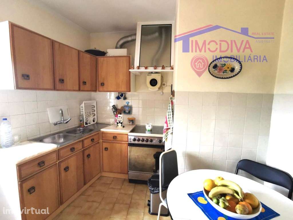 CASA SENHORIAL E TERRENO, CASTANHEIRA DE PERA - Grande imagem: 3/49