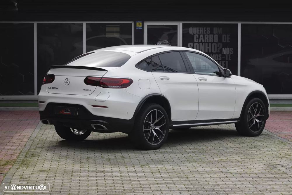 Mercedes-Benz GLC 300 de Coupe 4Matic 9G-TRONIC AMG Line - 27
