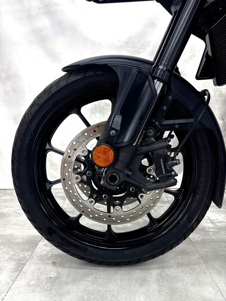 Suzuki V-STROM - 19