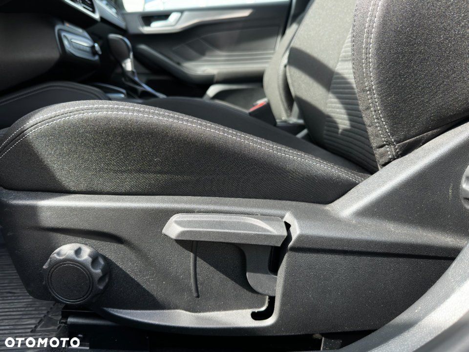 Ford Focus - 12